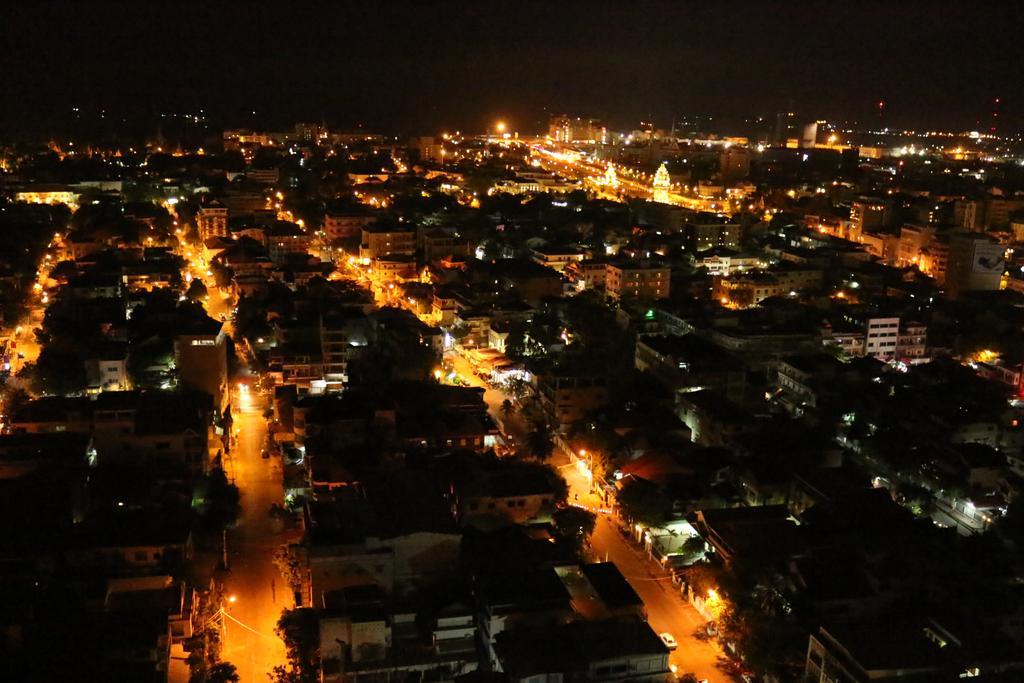 Tama Hotel Phnom Penh Tower Eksteriør bilde
